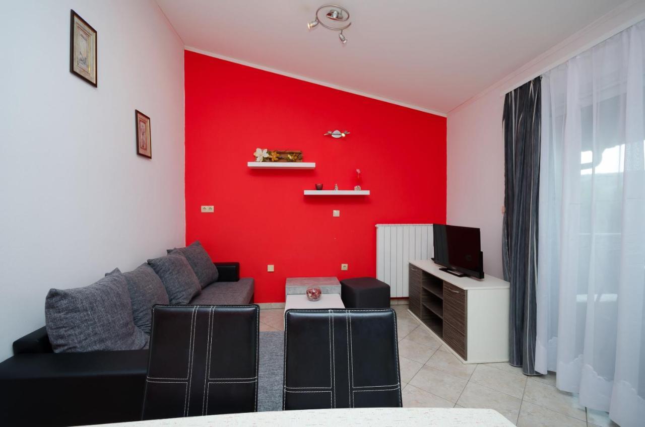 Apartments By The Sea In Lopar Exterior photo
